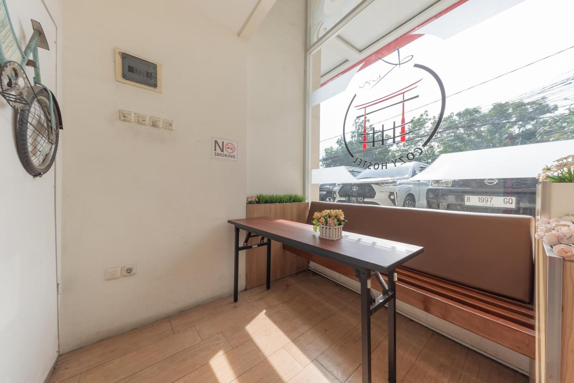Reddoorz Hostel At Kiara Cozy Kircon Μπαντούνγκ Εξωτερικό φωτογραφία